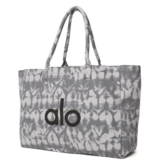 Alo Yoga Iconic Tie Dye Shopper Tote Bag - Picture 1 of 3